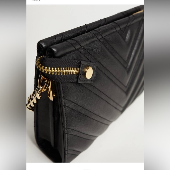 Faux leather cross body bag with chain detail from Mango - Picture 4 of 5